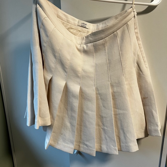 Wilfred Pleated Mini skirt - Picture 2 of 5